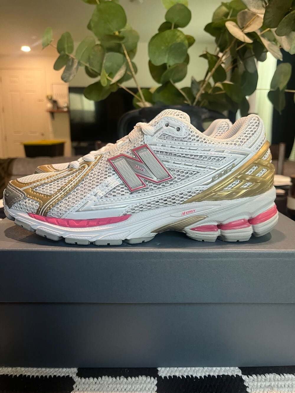 New Balance 1906R Sneakers